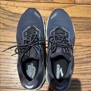 Brooks Ghost men’s 10.5
